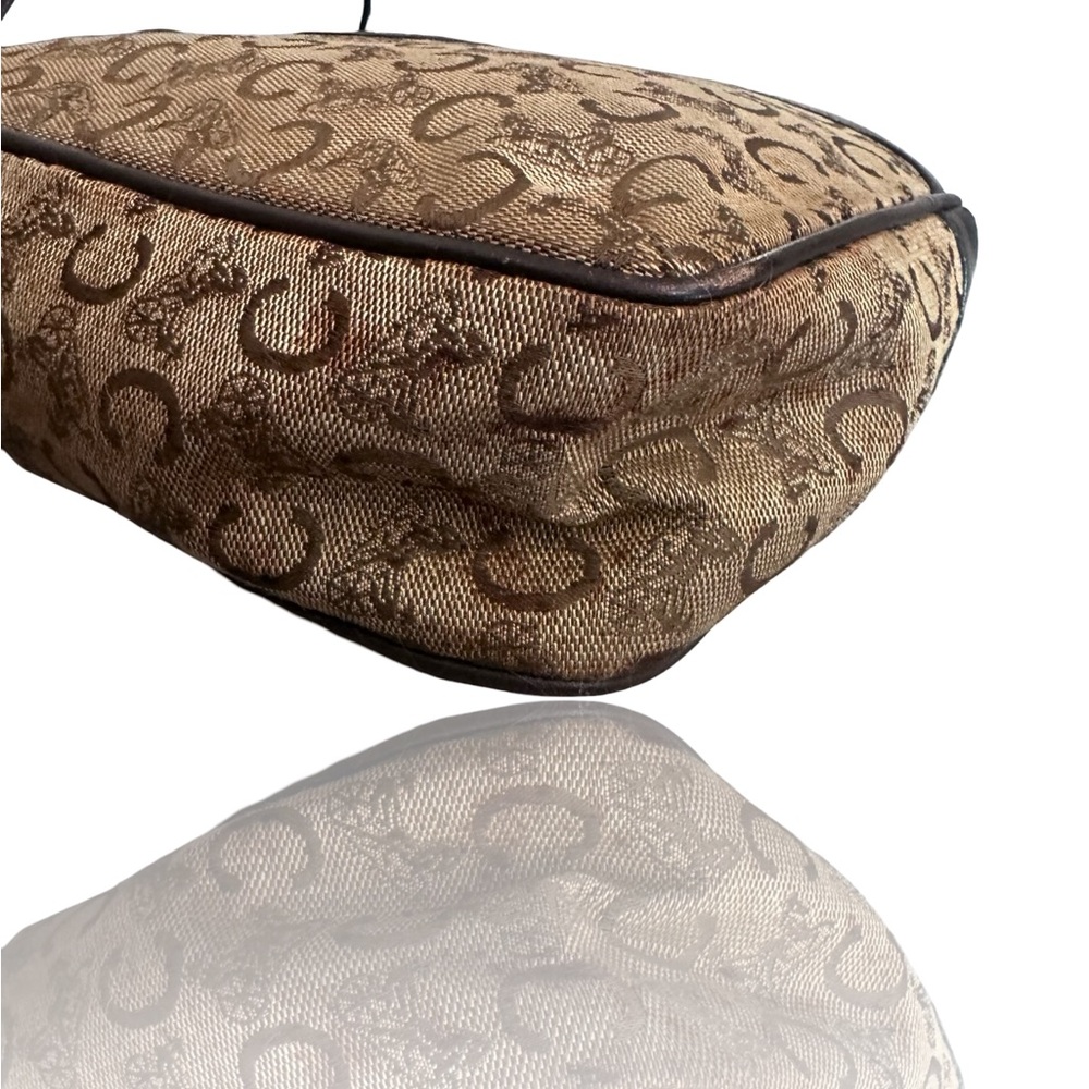 Celine C Sulky Vintage shoulder bag in beige canvas with brown leather trim. - Picture 11 of 12